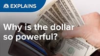 Perché il dollaro è così potente? | CNBC