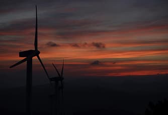 Energia rinnovabile. E’ possibile ottenerla al 100% entro il 2050? | Real Engineering